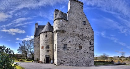 Barcaldine Castle