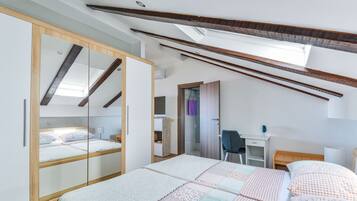 Apartment, Meerblick (A2) | 2 Schlafzimmer, kostenloses WLAN, Bettwäsche