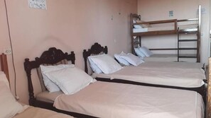 Room - Shamrock Hostel 18 (Yerevan)