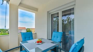 Apartment, 1 Schlafzimmer, Meerblick (A1) | Terrasse/Patio