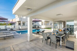 Terrace/patio - Apartments Olujic (Vir)