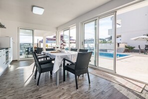 Terrace/patio - Apartments Olujic (Vir)
