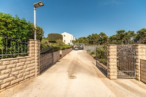 Exterior - Apartments Pavlak (Vir)