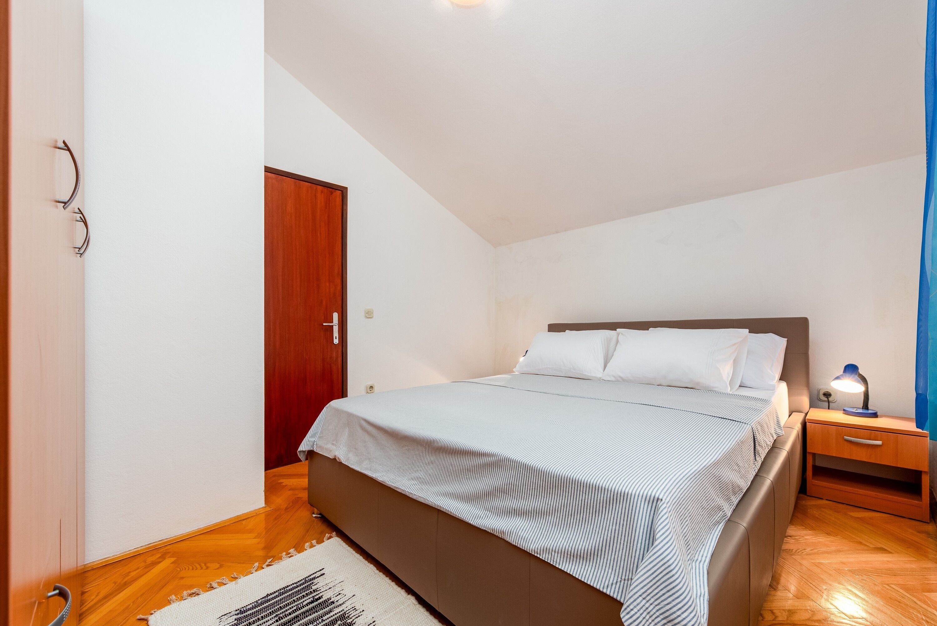 Apartamento (A2) | 1 quarto, escrivaninha, Wi-Fi de cortesia, roupa de cama
