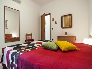 Apartment, 2 Bedrooms | 2 bedrooms, premium bedding, free WiFi, bed sheets