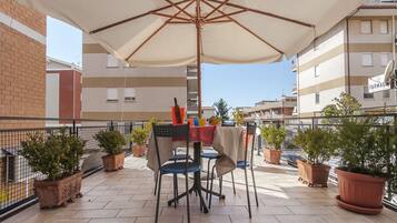 Appartement, 3 chambres | Terrasse/Patio