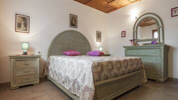 Apartment, 2 Bedrooms | Premium bedding, free WiFi, bed sheets