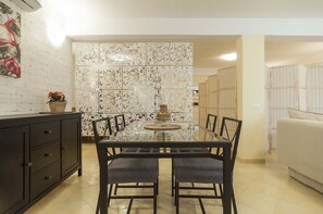 Studio | In-room dining - Casa Vacanza Limonaia Loft (Sperlonga)