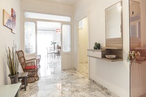 公寓, 3 间卧室 | 起居区 | 液晶电视