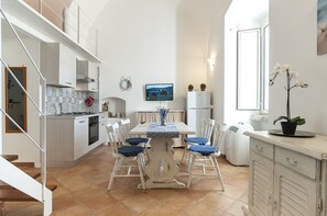 Apartment, 1 Schlafzimmer | Eigene Küche | Kühlschrank, Mikrowelle, Ofen, Herdplatte