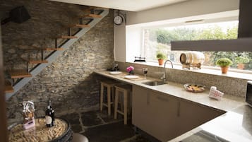 Cottage, 1 Bedroom | Private kitchenette | Full-sized fridge, microwave, oven, stovetop