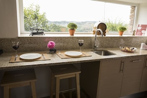 Casa de campo, 1 habitación | Cocineta privada | Refrigerador con congelador, microondas, horno y parrilla de estufa