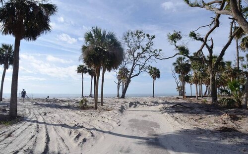 Beautiful Water Home in Beaufort, SC. Nestled between Savannah and Charleston