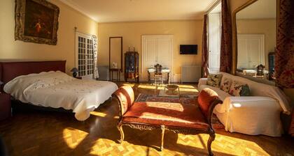 Suite-Family-Private Bathroom-Pool view-suite 4 etoiles