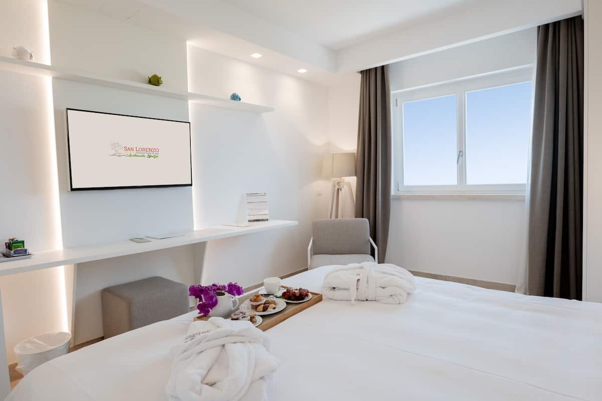 Camera Classic con Finestra | 1 Schlafzimmer, hochwertige Bettwaren, Daunenbettdecken