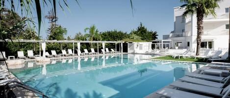 Outdoor pool, open 9:00 AM to 7:30 PM, free cabanas, sun loungers