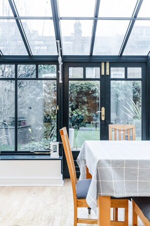 Luxury Apartment | Terrace/patio