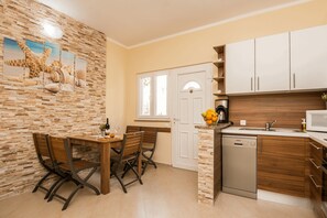 Apartment, 1 Schlafzimmer (A1) | Esszimmer