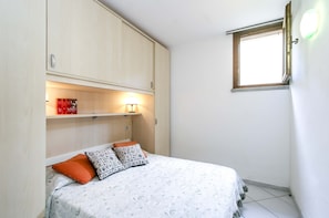 Apartment, 1 Schlafzimmer | 1 Schlafzimmer, Babybetten, WLAN, Bettwäsche