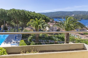 Apartment, 2 Schlafzimmer | Blick vom Balkon