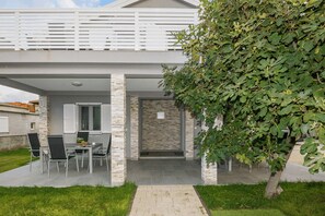 Terrace/patio - Apartments Kosic (Vir)