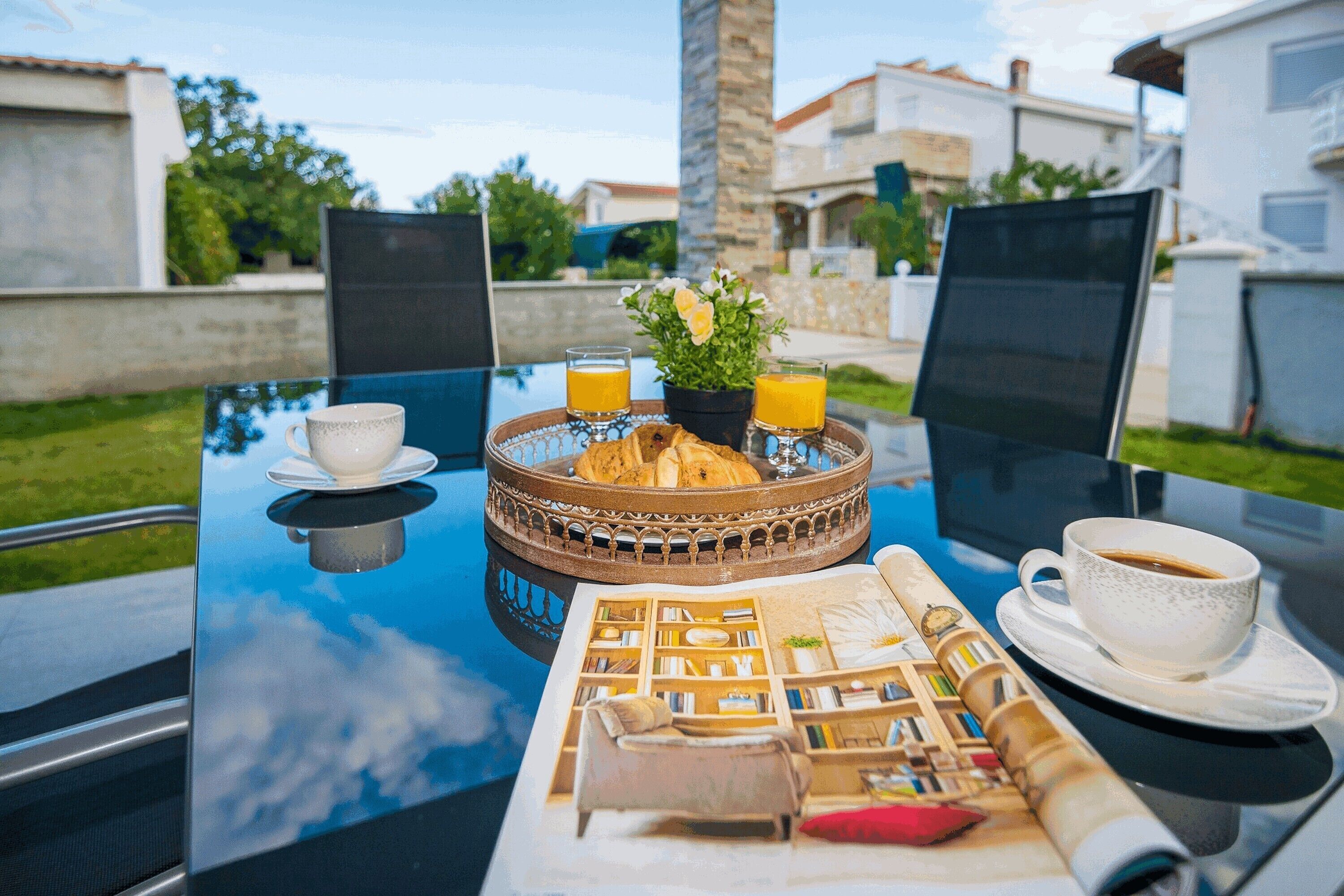 อพาร์ทเมนท์ (A2) | ลานระเบียง/นอกชาน