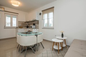 Apartment (A1) | Dining room - Apartments Kosic (Vir)