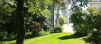 Vacation apartment "Christiane" - new, modern apartment with a view of the countryside