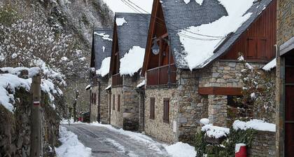 Banhs de Arties by FeelFree Rentals