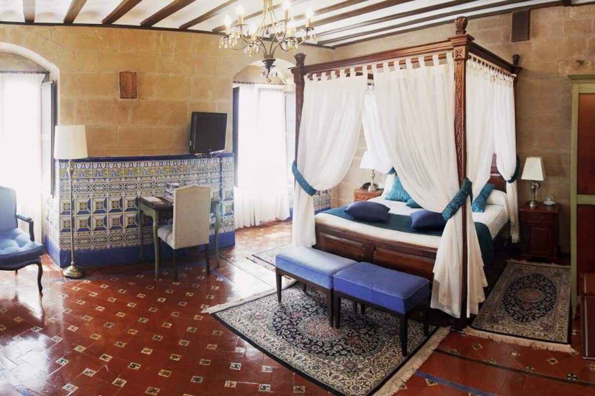 Suite | Ropa de cama de alta calidad, edredón y minibar