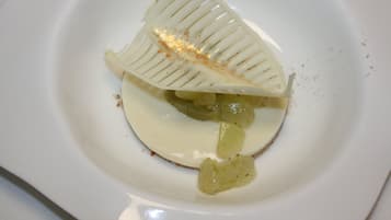 Comida y bebida