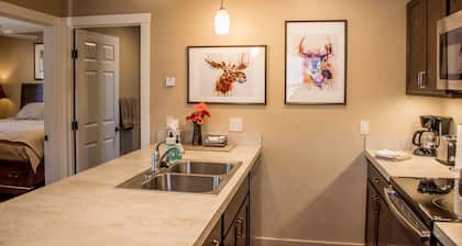 Little House on the Alley