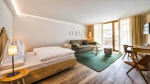 Frigobar, escrivaninha, quartos à prova de som, Wi-Fi de cortesia