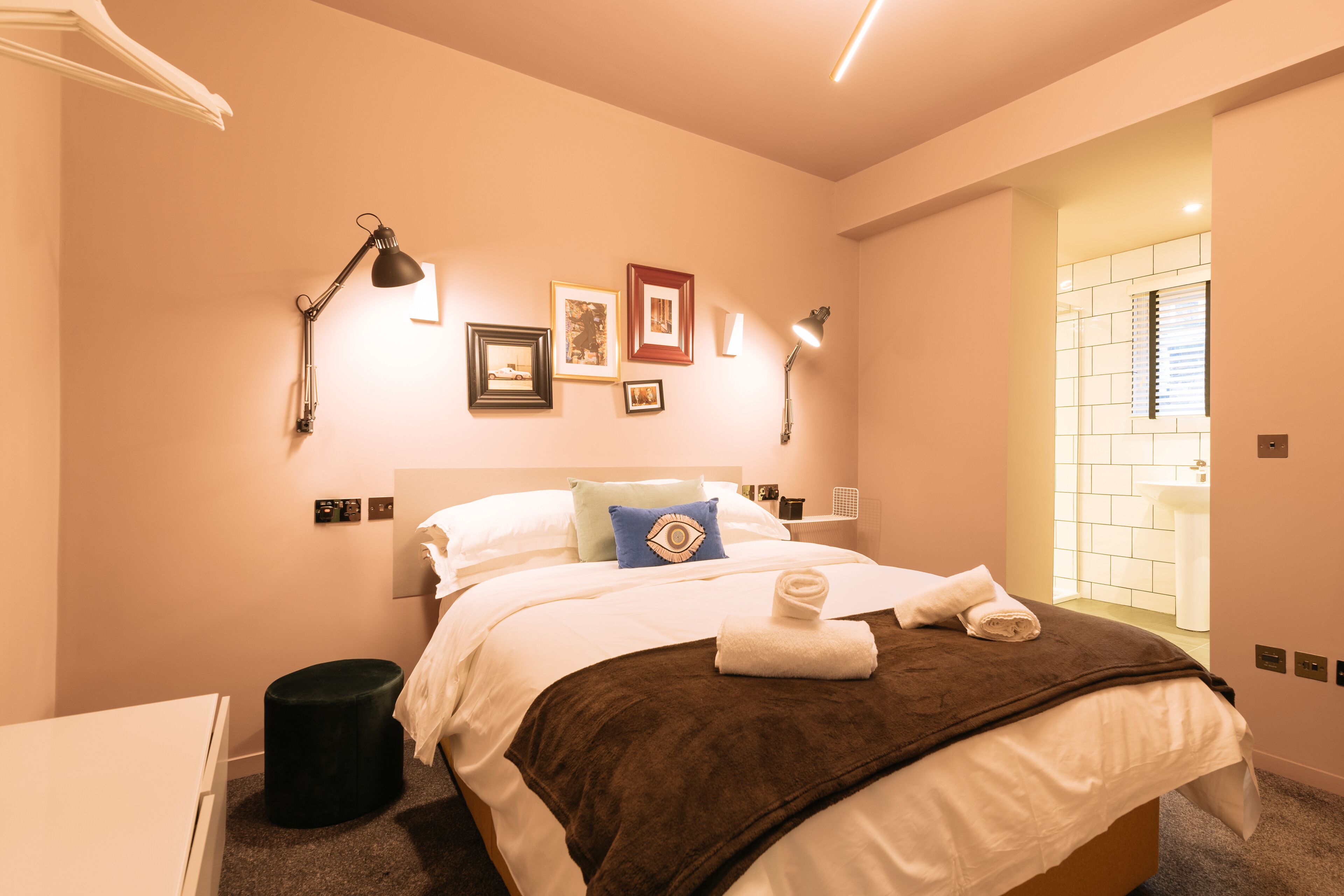 Foto - The Warwick By Nestor