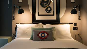Chambre Double Classique | Literie de qualité supérieure, surmatelas, décoration personnalisée
