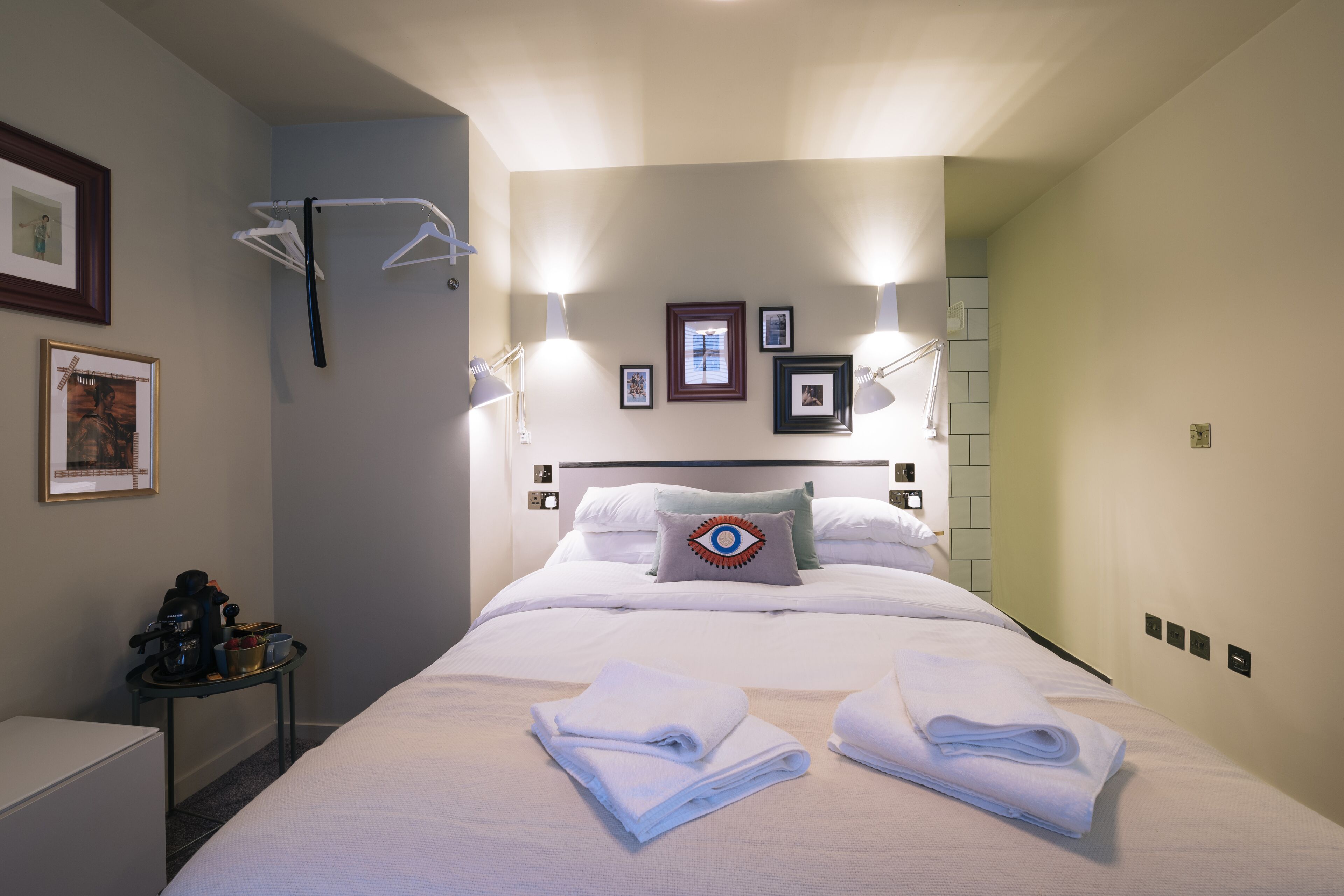 Photo - The Warwick By Nestor