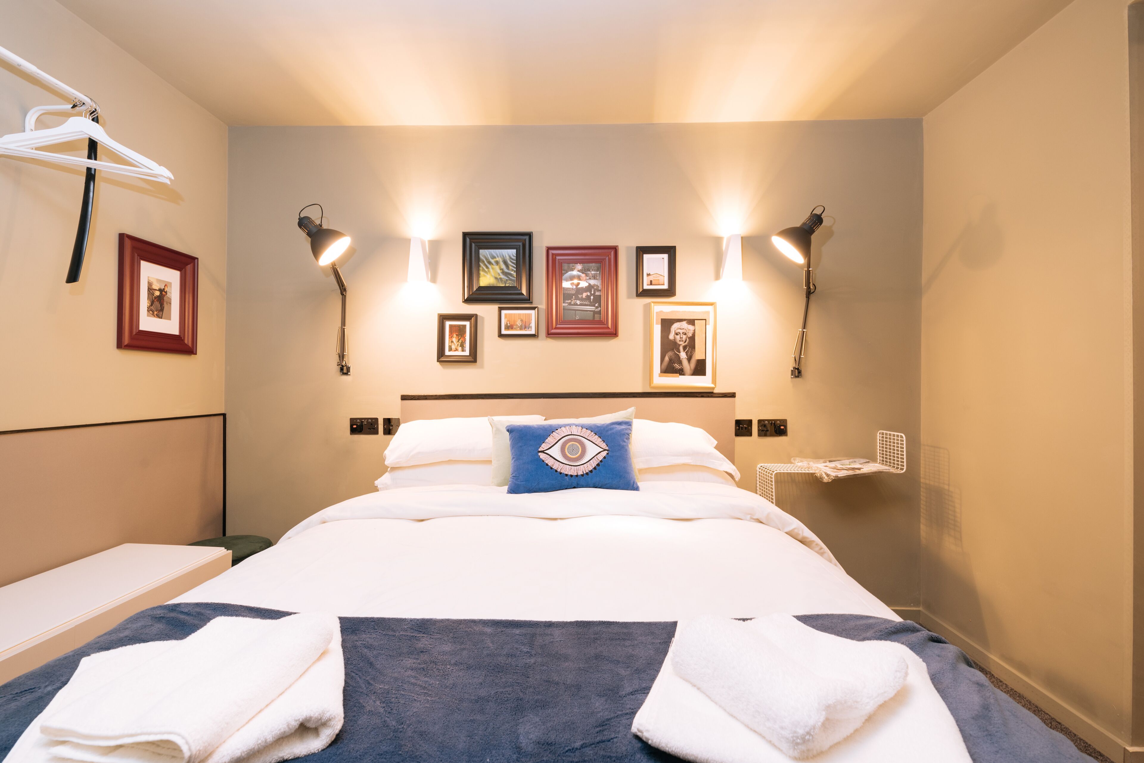 Foto - The Warwick By Nestor