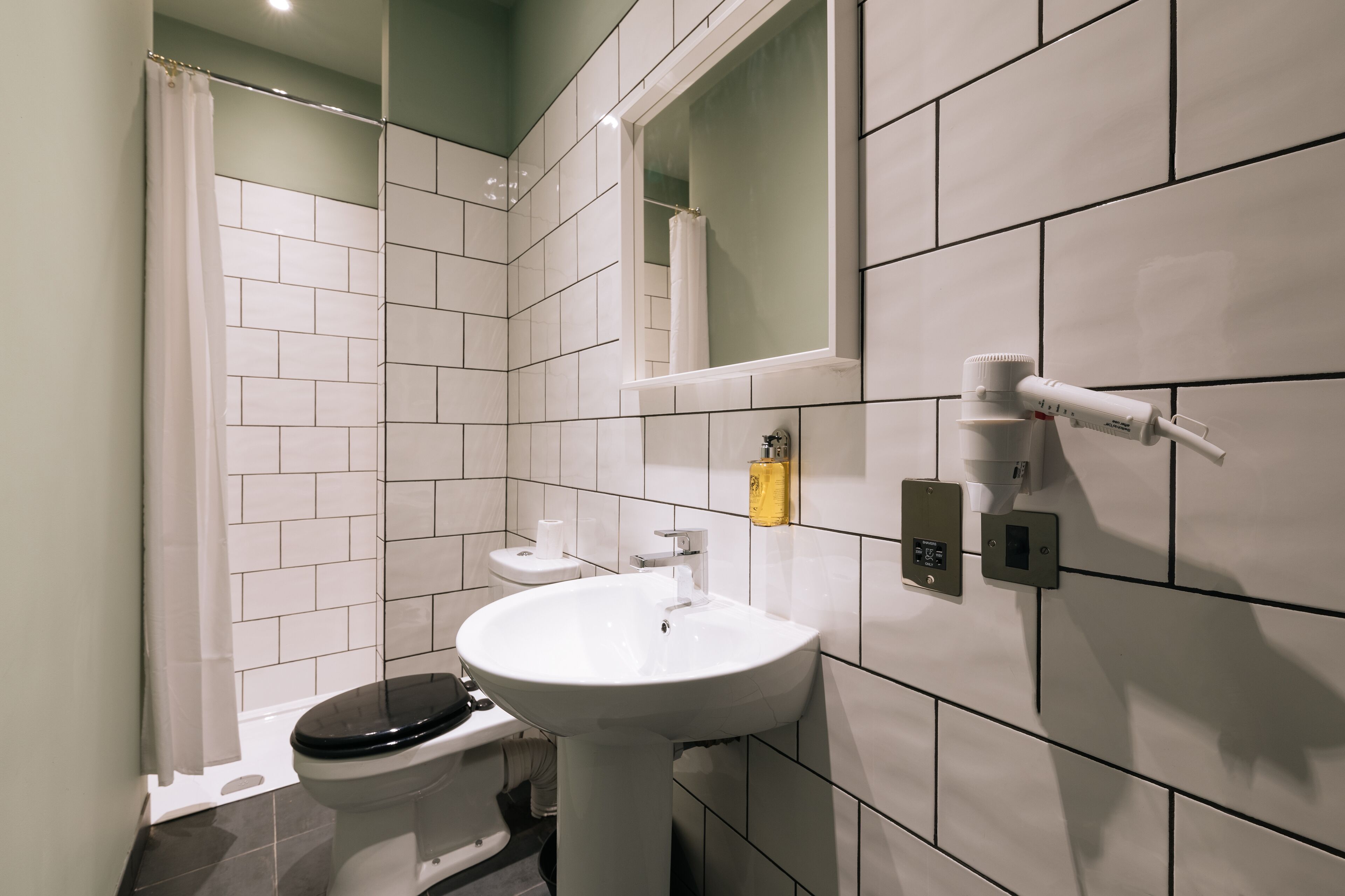 Foto - The Warwick By Nestor