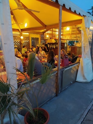 Bullidora elèctrica i trona
