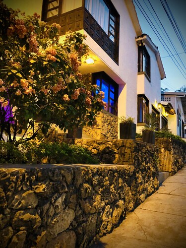 Green Door Boutique - Hostel