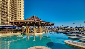 Piscine couverte, piscine extérieure