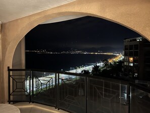 Property grounds - Cannes holiday apartment 606 with balcony, sea view, A/C and parking (Provence-Alpes-Côte-D’Azur)