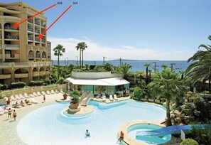 Outdoor pool - Cannes holiday apartment 606 with balcony, sea view, A/C and parking (Provence-Alpes-Côte-D’Azur)