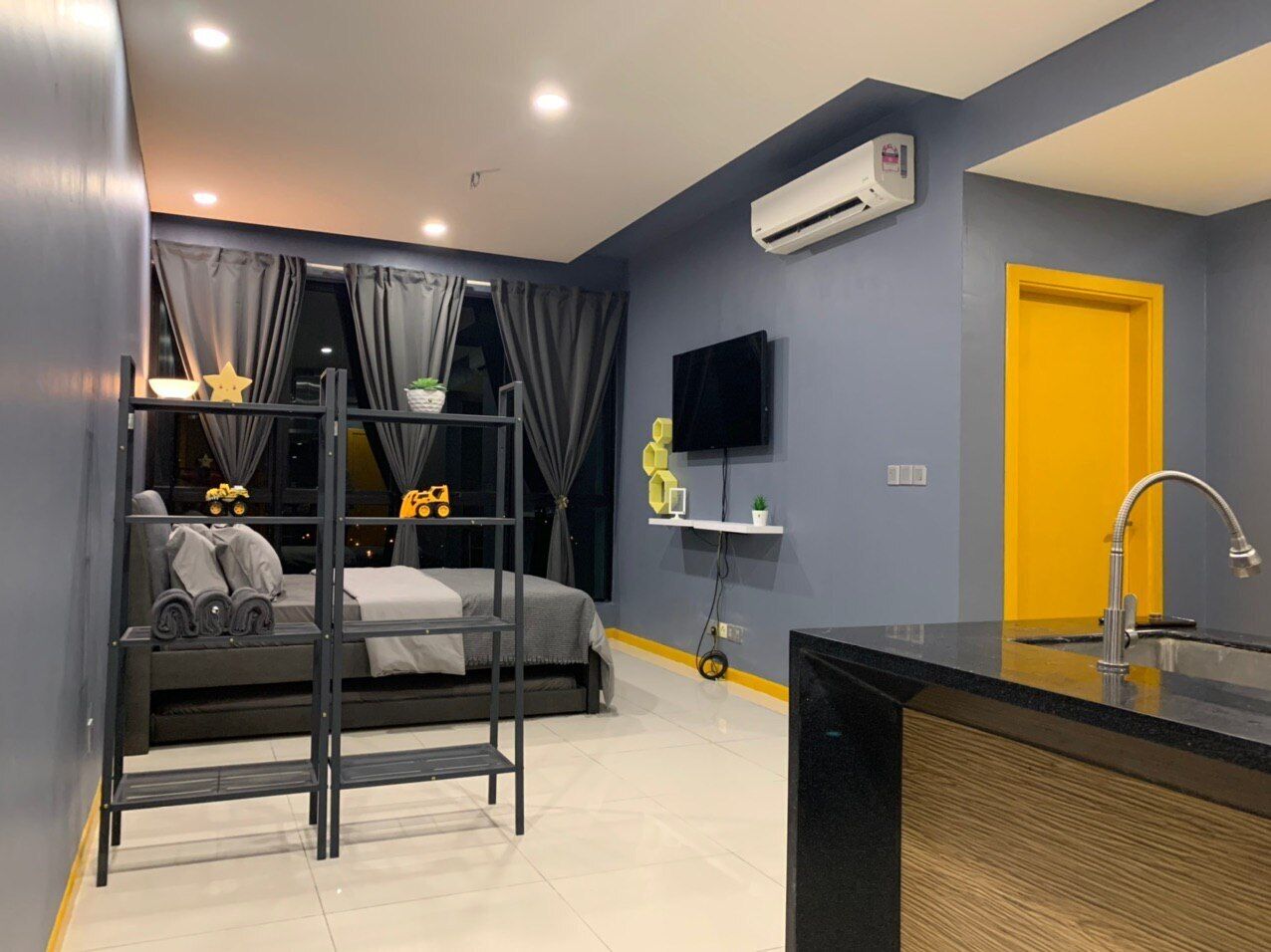 2 dormitoris, planxa i posts de planxar, wifi i roba de llit 