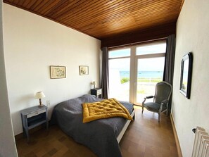 3 bedrooms - House 4 rooms 6 people - privileged sea view and direct access to the beach of Lomener (PLOEMEUR)
