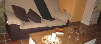 Los Molinos Rural Accommodations - Stone House
