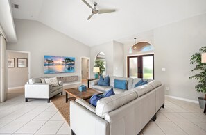 Smart-TV, videospill, Netflix og Hulu