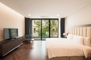 Villa, 3 Bedrooms | Minibar, in-room safe, desk, laptop workspace - Wyndham Sky Lake Resort and Villas (Hanoi)