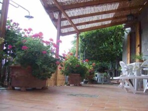 Outdoor dining - House with garden (Bibbiena)