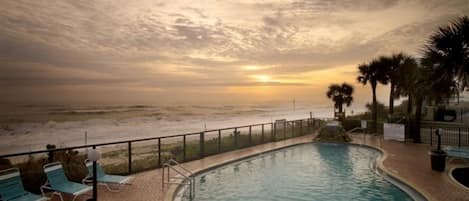 Outdoor pool, a heated pool